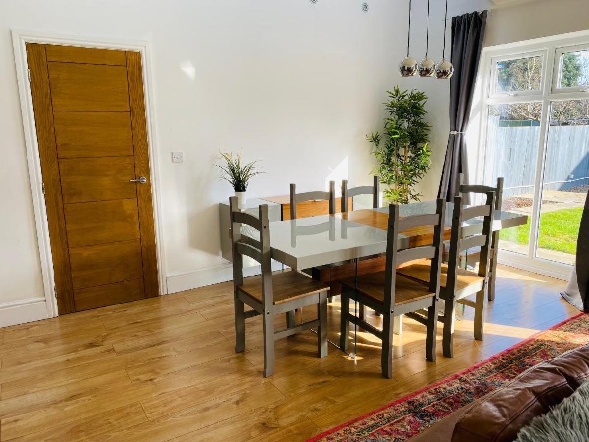 Mayors House Ideal For Groups & Business Villa Peterborough Buitenkant foto