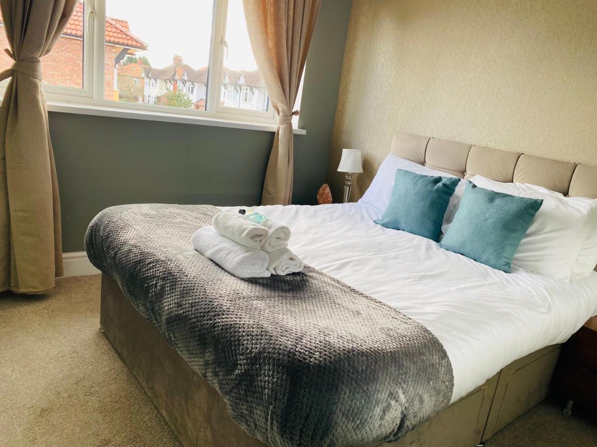 Mayors House Ideal For Groups & Business Villa Peterborough Buitenkant foto